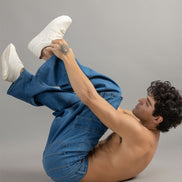 Relaxed Fit Cargo Jeans