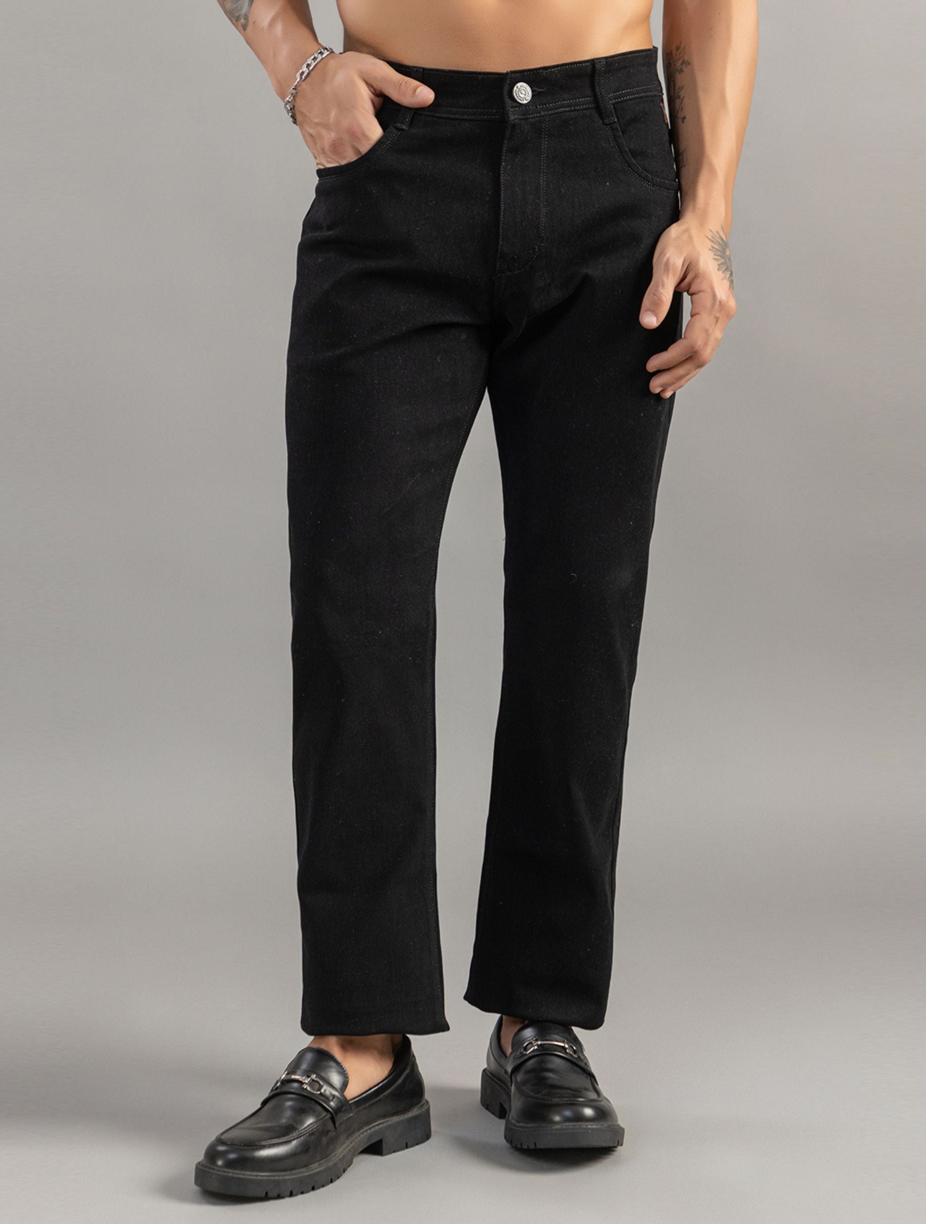 Noir Straight Fit Jeans