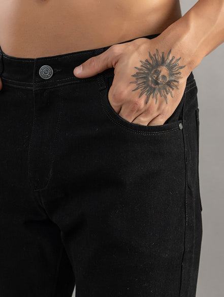 Noir Straight Fit Jeans