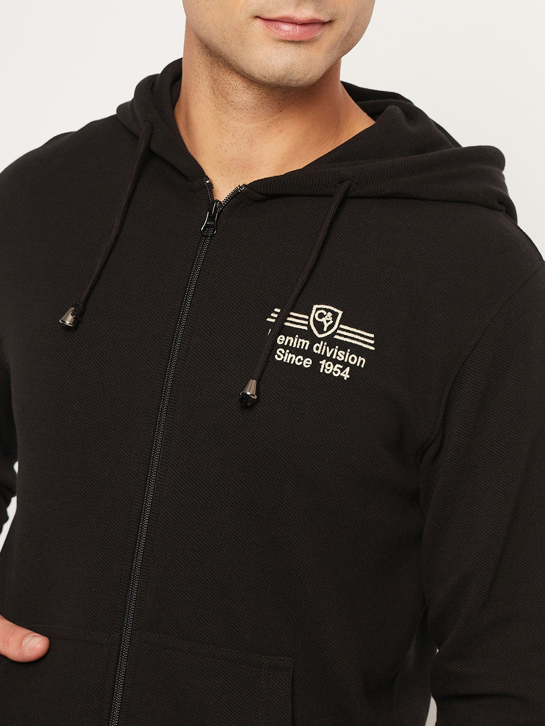 Black Solid Full Sleeve Hooded Sweatshirt
