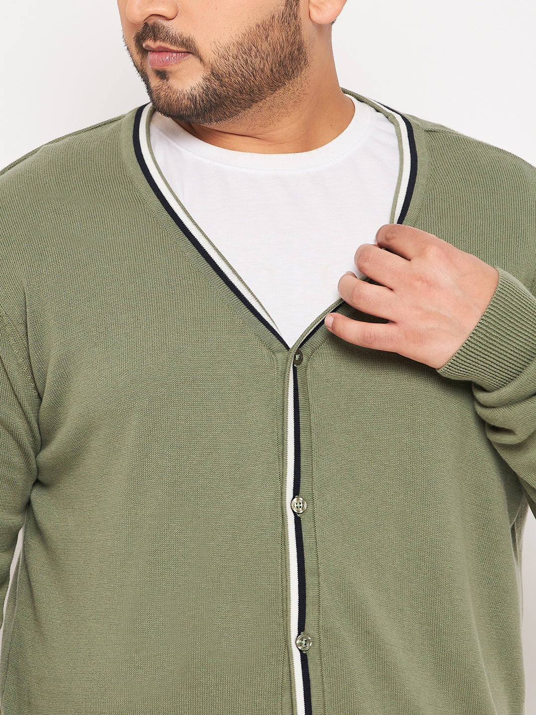Pista Solid V Neck Plus Size Sweater