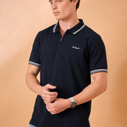 Men Navy Solid Regular Fit T-Shirt