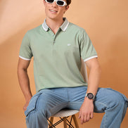 Men Green Solid Regular Fit T-Shirt