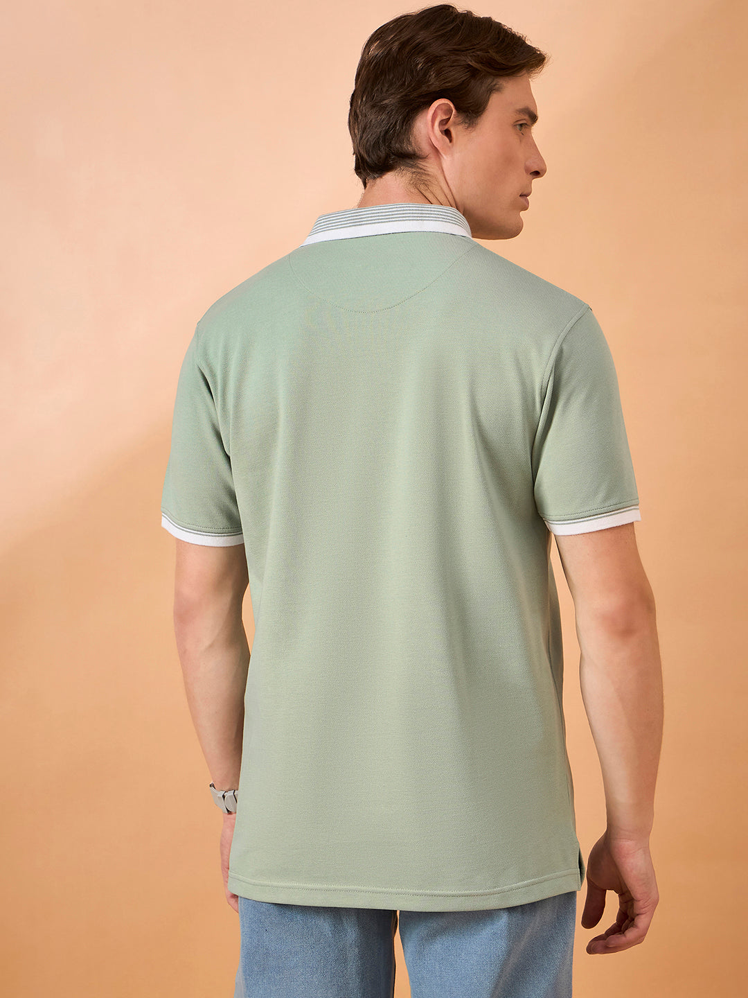 Men Green Solid Regular Fit T-Shirt