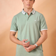 Men Green Solid Regular Fit T-Shirt