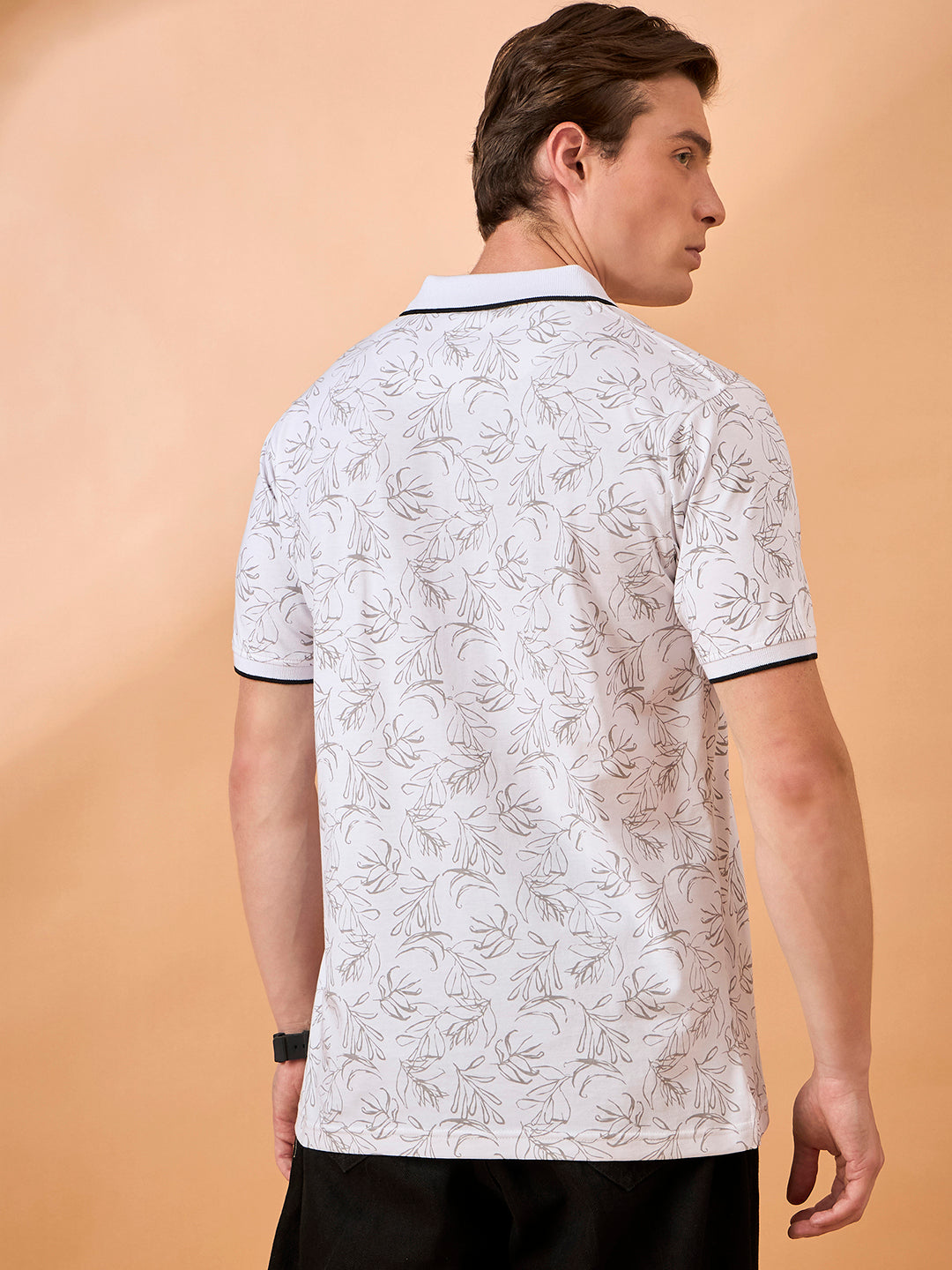 Men White Print Regular Fit T-Shirt