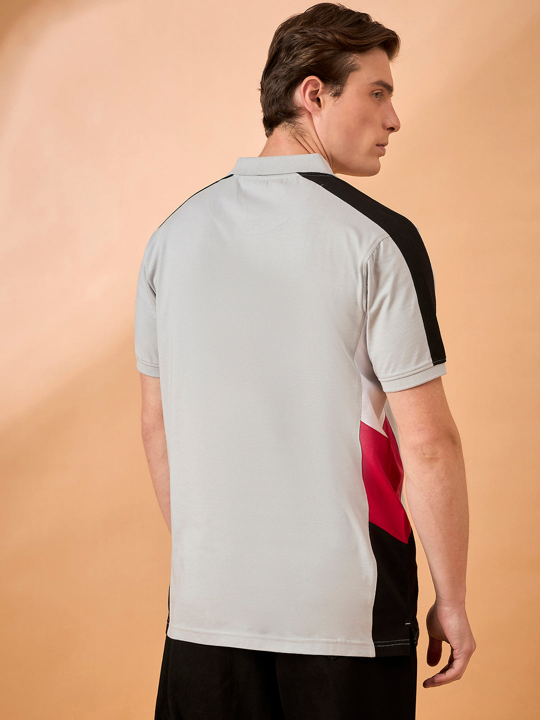 Men Grey Coloblock Regular Fit T-Shirt
