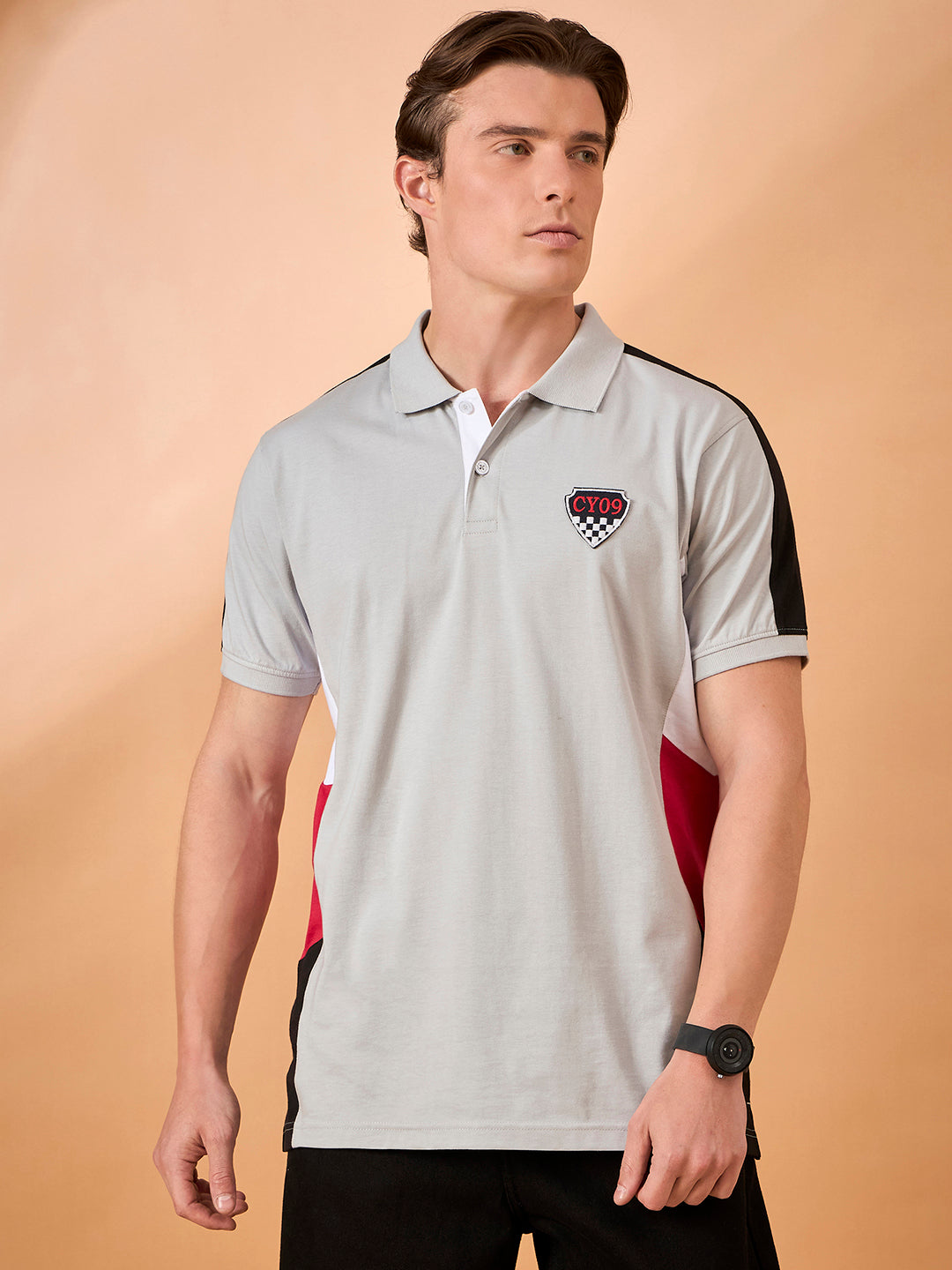 Men Grey Coloblock Regular Fit T-Shirt