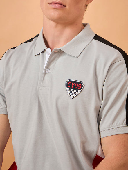 Men Grey Coloblock Regular Fit T-Shirt