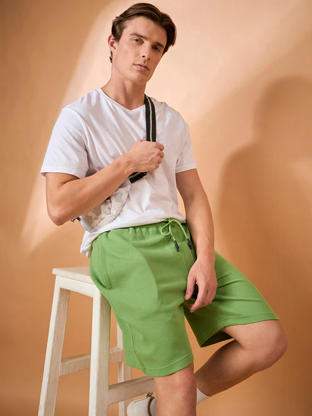 Men Green Solid Regular Fit Short