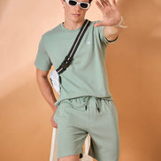 Men Light Green Solid Regular Fit Short