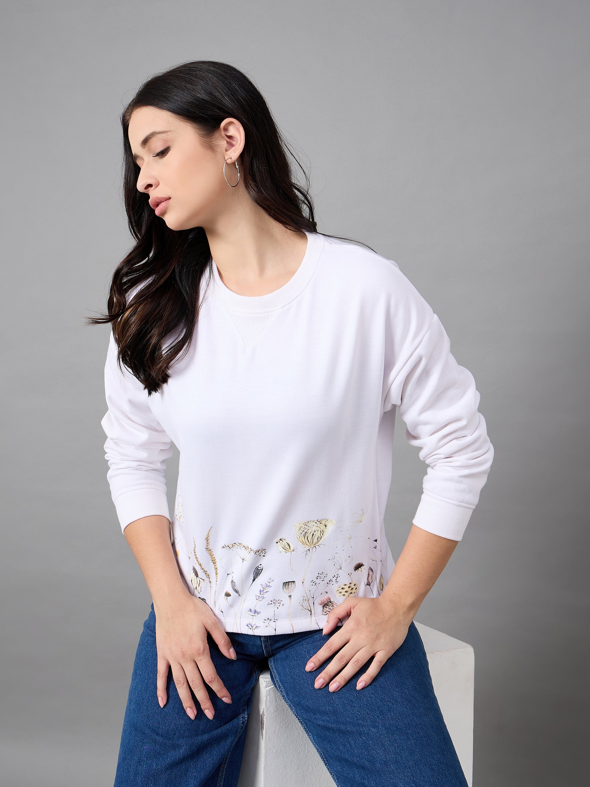 Off White Round Neck Sweatshirt
