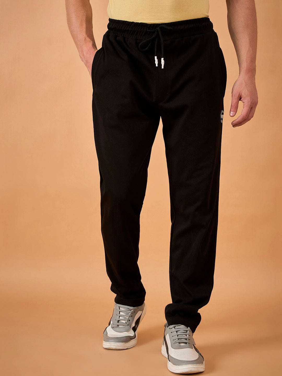 Men Black Solid Regular Fit Trackpant