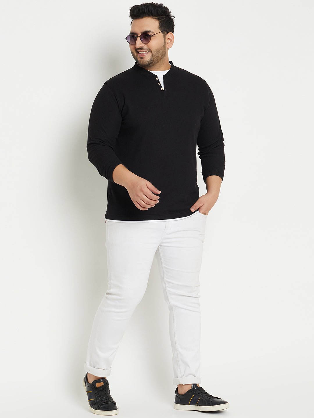 Black Solid V Neck Plus Size T-Shirt - clubyork