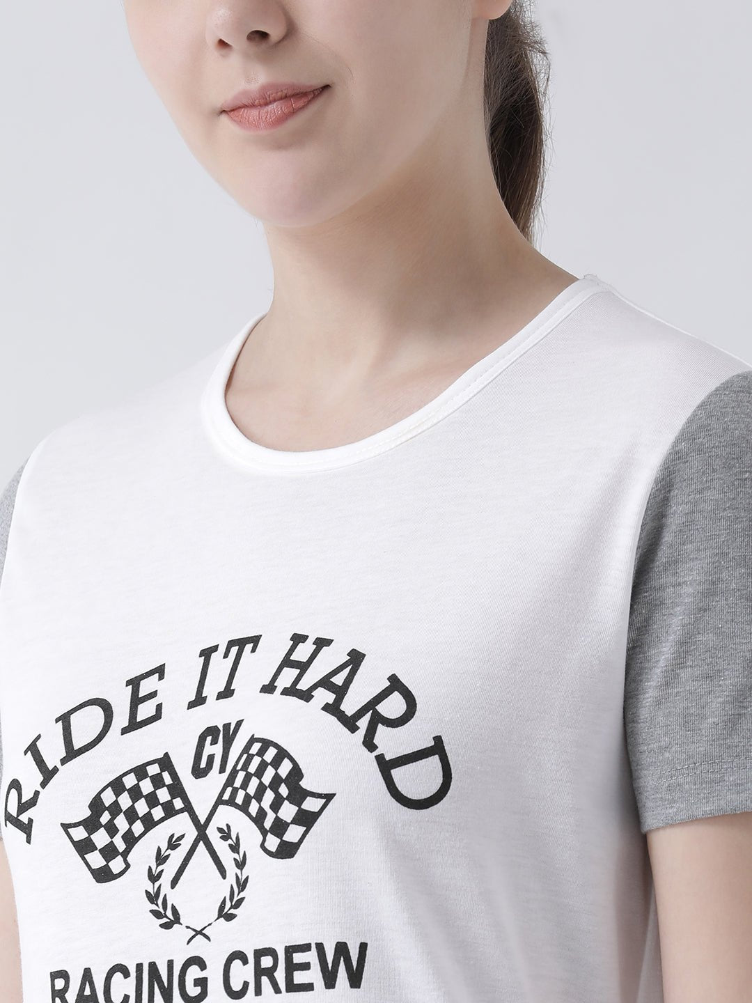 White Round Neck T-shirt - clubyork